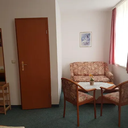 Мини-отель Gasthaus Zur Rosenaue *